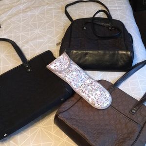 Bundle 3 of 31 bags and flat iron cover